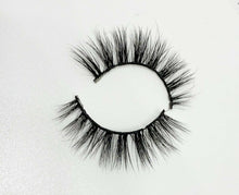 Load image into Gallery viewer, Ari Frames &quot;The Bestie Lash&quot;
