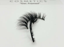 Load image into Gallery viewer, Ari Frames &quot;The Bestie Lash&quot;

